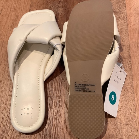 A new day Off White Sandals - Picture 2 of 2